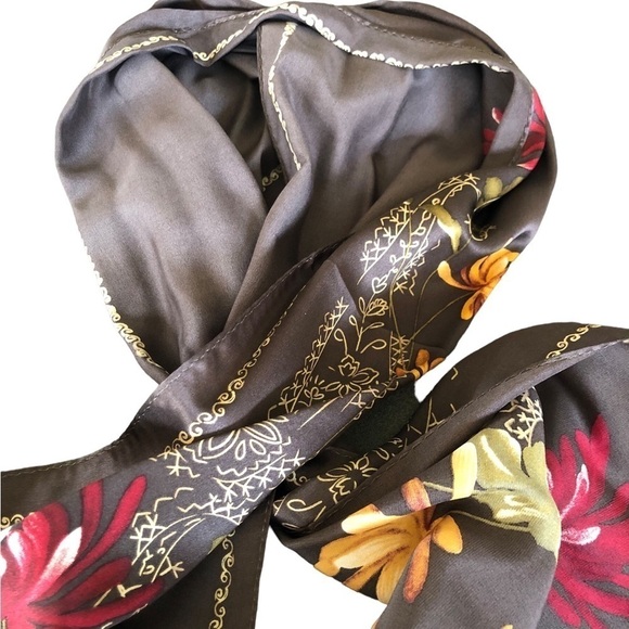 Oscar de la Renta Silk Oblong Floral Scarf Majestic Colors 51”LX11”W Elegant - Picture 6 of 9